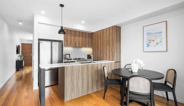 Beautiful 2BR on Bright, Torquay