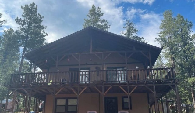 Beautiful 3/2 2 Story mountain homenn