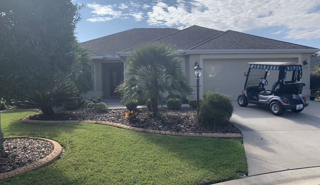Beautiful 3/2 Sm Dog Friendy home w/WiFi! Central Location to each town!