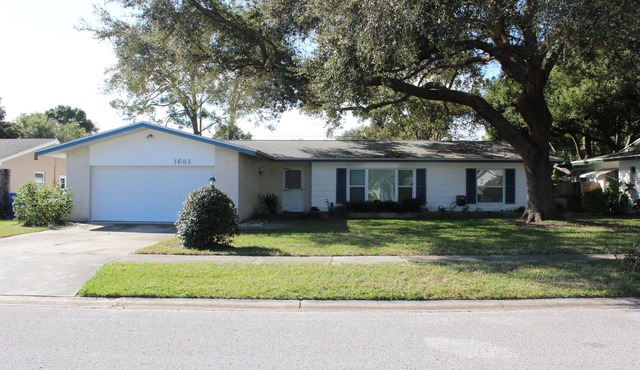 Beautiful 3 bed 2 bath home by park