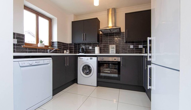 Beautiful 3-Bed House in Merthyr Tydfil