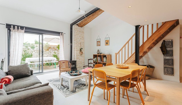 Beautiful 3-Bedroom Apartment – Private Terrace, Perfect for Families & Relaxing Stays