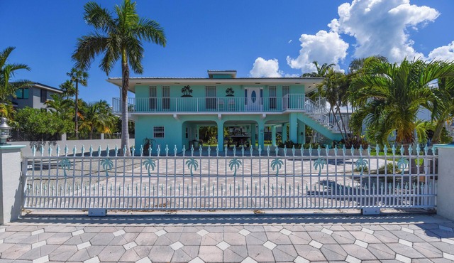 Beautiful 3 bedroom 2 bath pool home with open water views