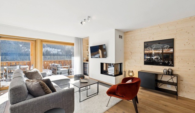 Beautiful 3 bedroom apartment with jacuzzi in Montagnier - By Mrs Miggins