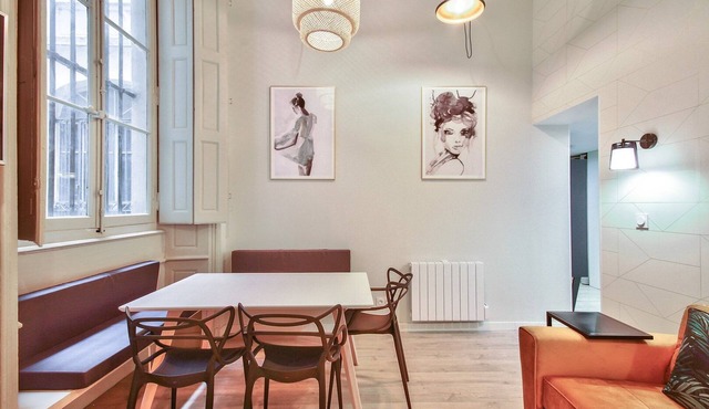 Beautiful 3 bedroom apartment in the city center