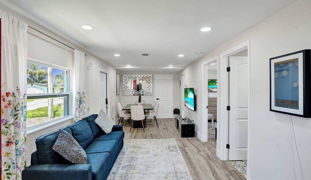 Beautiful 3 bedroom Close to Wynwood