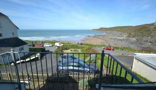 Beautiful 3 bedroom cottage on Woolacombe seafront with fantastic views!