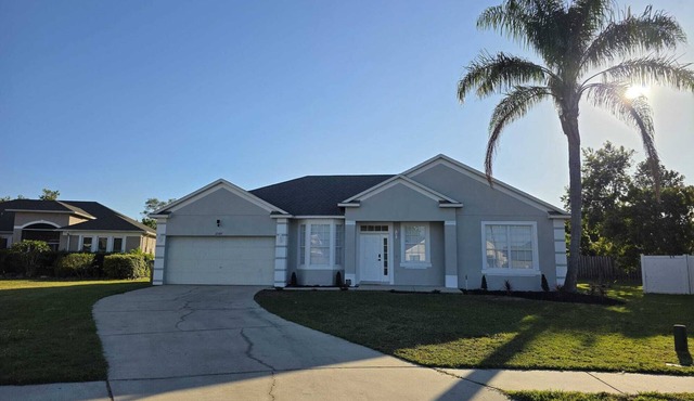 Beautiful 3-bedroom house in lovely Kissimmee, Close to everything.