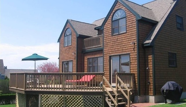 Beautiful 3 Bedroom Home with Ocean Views on Easton's Point