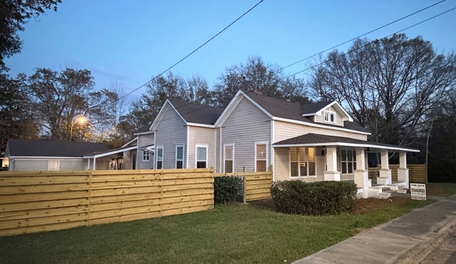 Beautiful 3-bedroom house in enchanting Pembroke-30 minutes from Savannah