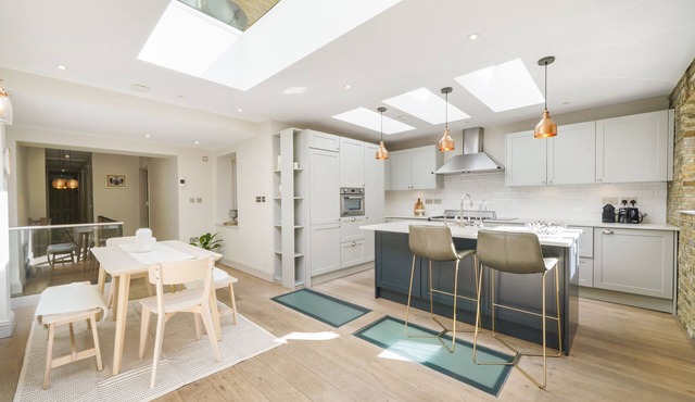 Beautiful 3-bedroom home with garden in Maida Vale, London