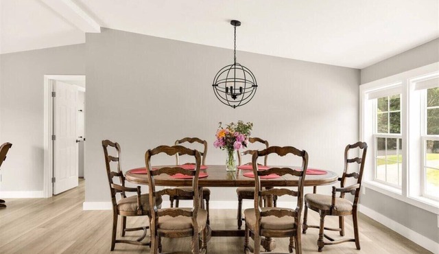 Beautiful 3 bedroom home minutes from Historic Downtown Castine, Maine