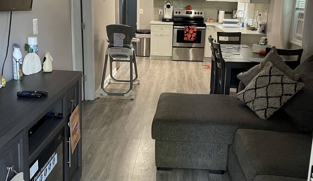 Beautiful 3 Bedroom Home With Pool and hot tub