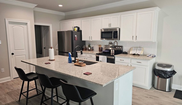 Beautiful 3-bedroom house with AC in nice Bossier neighborhood