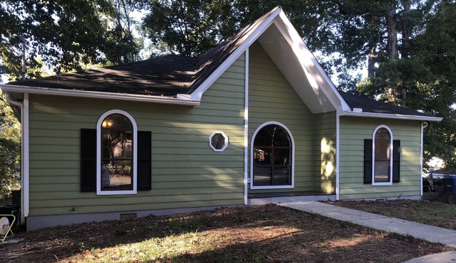 Beautiful 3 bedroom lake view home Macon GA