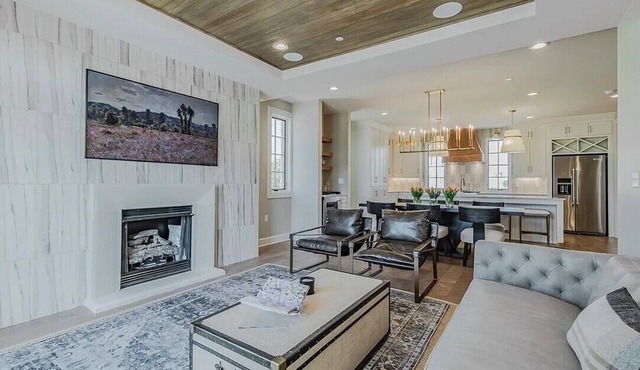 Beautiful 3-bedroom townhome in Pinnacle near AMP in Rogers