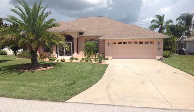 Beautiful 3 Bedroom Vacation Home with Private Pool