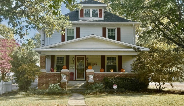 Beautiful 3-bedroom house in historic Springfield