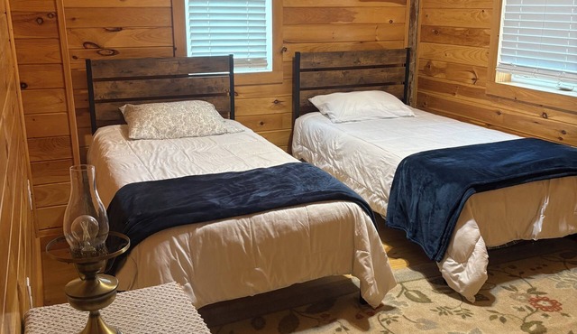 Beautiful 3-bedroom house in peaceful Starksboro perfect for relaxing getaway