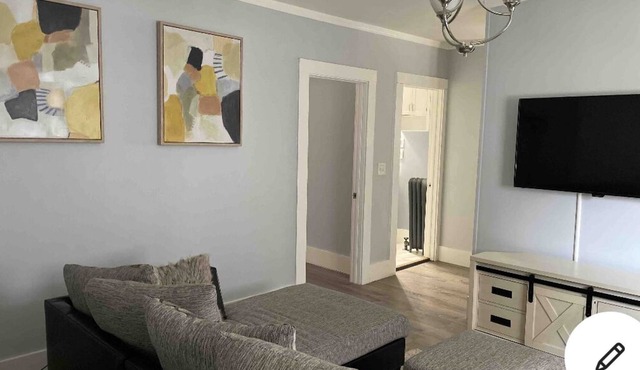 Beautiful 3 bedrooms 2 baths Residential home