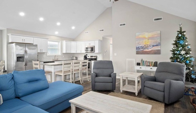 Beautiful 3 BR 2 BA Home in Montego Bay - Community Pool