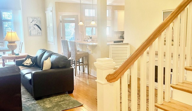 Beautiful 3-BR condo in gated community near charming Southport and Oak Island