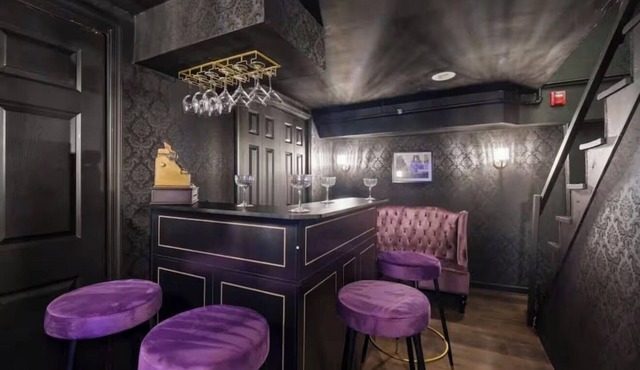 Beautiful 3 home neighborhood very close to southwest Center City