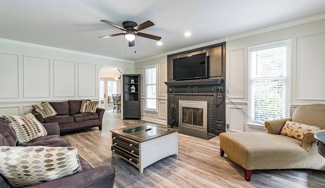 Beautiful 3bed/2bath ranch - starts @ 3.5k/month