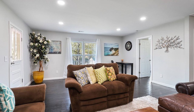 Beautiful 3bedroom 2.5 bath entire home in Marietta, Georgia