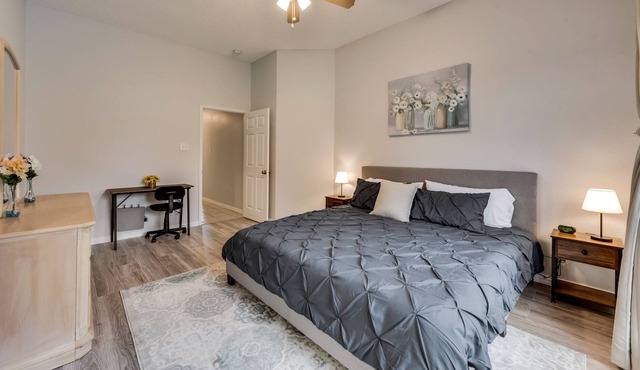 Beautiful 3BR home, Private Pool, Close to Dallas!