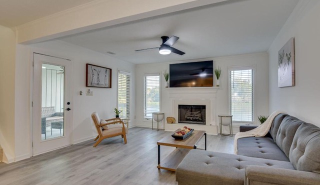 Beautiful 3BR Townhouse Close to Downtown Augusta