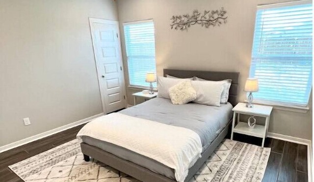 Beautiful 3R-2B Home in Quiet Community