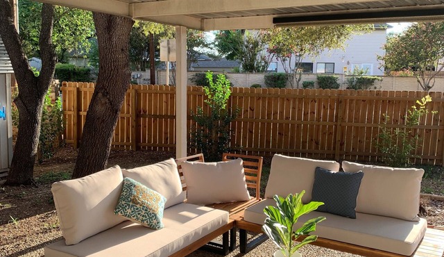 Beautiful 4/2.5 BA house w/private pool - close to UTSA/La Cantera