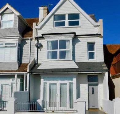 Beautiful 4 Bed Beach House