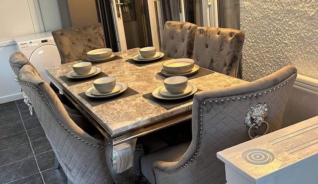 Beautiful 4-bed House in Billericay