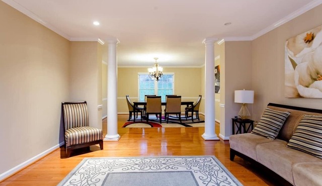 Beautiful 4-Bedroom Home with Loft