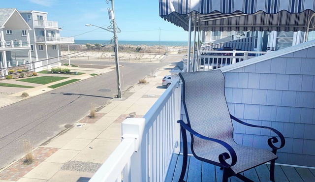 Beautiful 4-bedroom, beach block home in Sea Isle City!