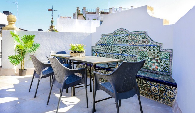 Beautiful 4 bedroom apt. a few meters from the Cathedral with stunning terrace