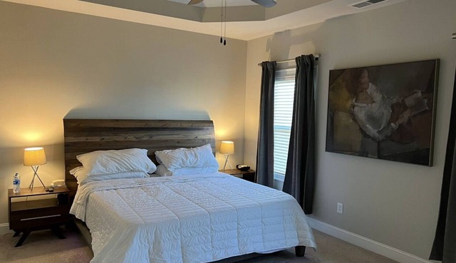 Beautiful 4 Bedroom Condo In Midtown ATL ✨