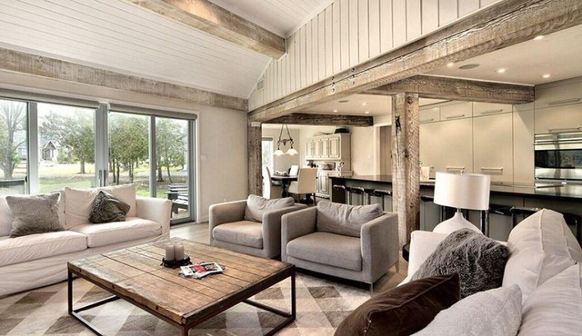 Beautiful 4 Bedroom Chalet in Collingwood/clearview/blue Mountains