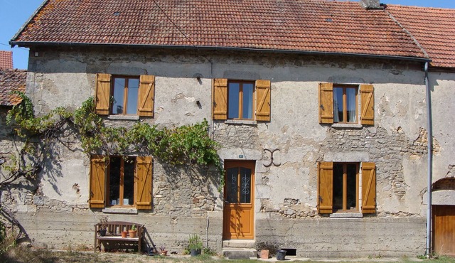 Beautiful 4 bedroom farmhouse