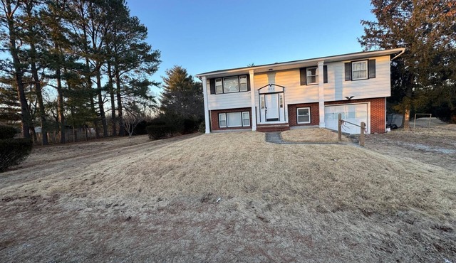 Beautiful 4-bedroom house on 3 Acres land near Philadelphia and Atlantic City