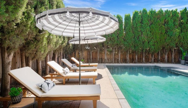 Beautiful 4 Bedroom Home Pool BBQ Pool Table