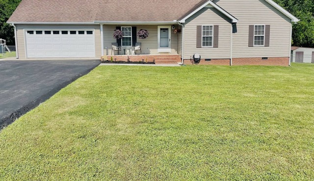 Beautiful 4 bedroom pool home with tons of games