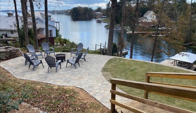 Beautiful 4-bedroom home with boat dock and incredible view of Lake Jordan.