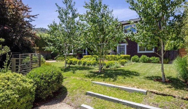 Beautiful 4-bedroom house in private corner of Mill Valley