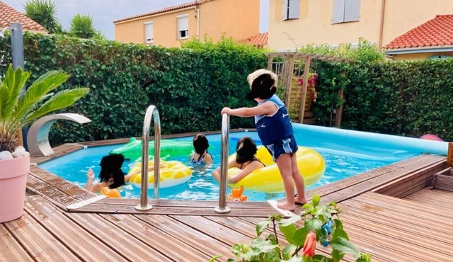 Beautiful 4-bedroom villa with heated pool+jacuzzi+sauna