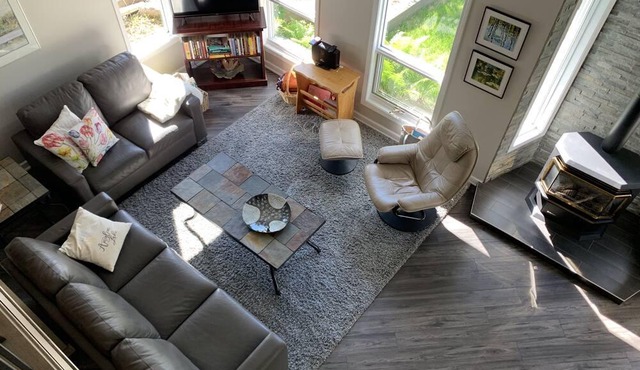 Beautiful 4 season lake home in northern Saskatchewan