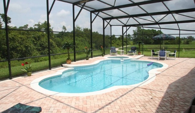 Beautiful 4Bed/3 bath House- 3miles Disney large pool/spa on XL deck, Free WiFi