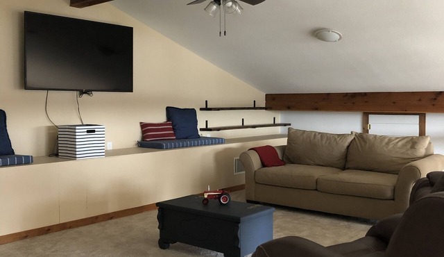 Beautiful 4bedroom home- Medina Lake